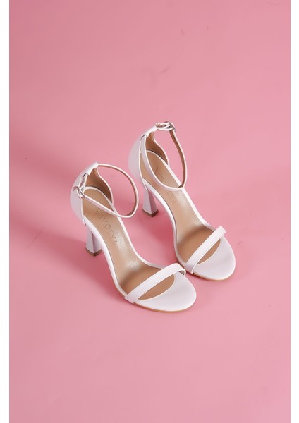 Lambo Beyaz Ince Topuklu Günlük Ayakkabı fiyatları