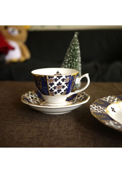 Ingilizce Saray Stil Kemik Çini Kahve Fincanı Ve Daire Lüks Öğleden Sonra Çay Porselen Çay Bardak Kupa Tatlı Plaka Parti Drinkware | Kahve Kupası Ve Tabak Setleri (Yurt Dışından)