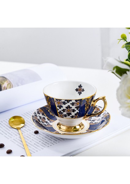 Ingilizce Saray Stil Kemik Çini Kahve Fincanı Ve Daire Lüks Öğleden Sonra Çay Porselen Çay Bardak Kupa Tatlı Plaka Parti Drinkware | Kahve Kupası Ve Tabak Setleri (Yurt Dışından)