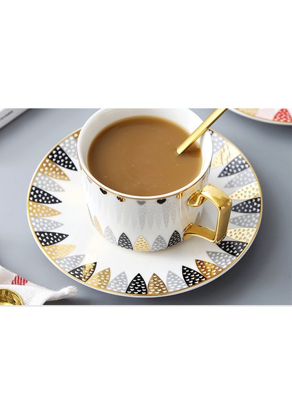 Beyaz Yeşim Porselen Kahve Fincanı Ve Tabağı Yaratıcı Çiçek Çay Kupası Phnom Penh Ceramıcticup Kaşıkla Set | Kahve Kupası Ve Tabak Setleri (Yurt Dışından)