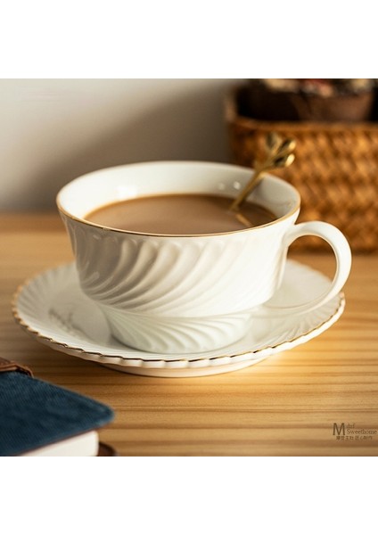Lüks Vintage Kahve Fincanı Seramik Öğleden Sonra Çay Avrupa Tarzı Sevimli Çevre Dostu Kahve Fincanı Porselen Tazas De Cafe Drinkware 50 | Teacup Tabak Setleri (Yurt Dışından)