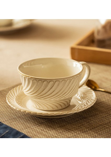 Lüks Vintage Kahve Fincanı Seramik Öğleden Sonra Çay Avrupa Tarzı Sevimli Çevre Dostu Kahve Fincanı Porselen Tazas De Cafe Drinkware 50 | Teacup Tabak Setleri (Yurt Dışından) modelleri