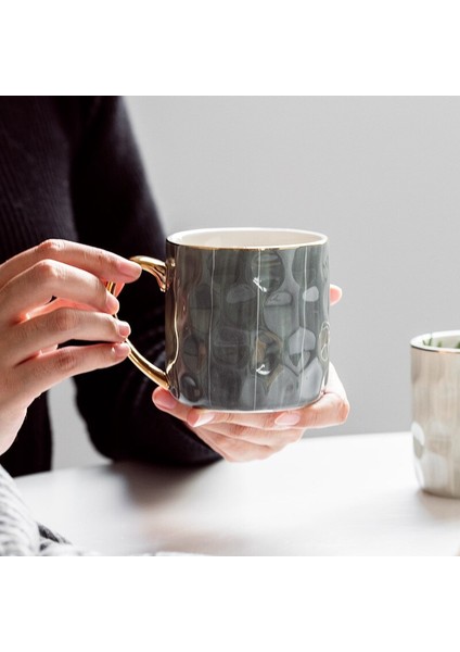 Nordic Coffee Kupalar Mat Lüks Altın Su Cafe Çay Süt Kupası Yoğunlaştırılmış Kahve Seramik Fincan Fincan Daire Seti Çanak Kaşık Seti | Kupalar (Yurt Dışından) fiyatları