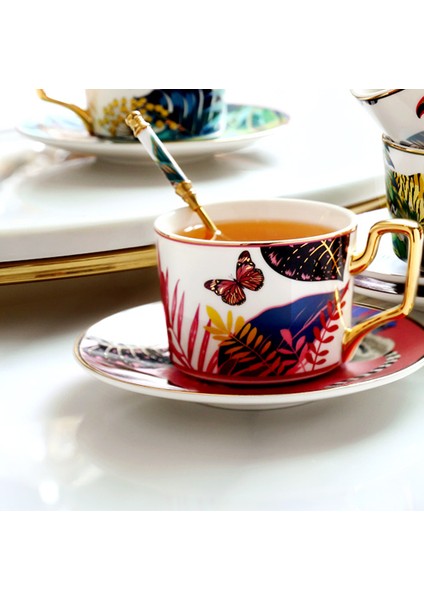 Seramik Lüks Kupası Avrupa Tarzı Öğleden Sonra Çay Yeniden Kullanılabilir Çevre Dostu Mate Kupası Ve Tabağı Seyahat Tazas De Cafe Drinkware 50 | Teacup Tabak Setleri (Yurt Dışından)