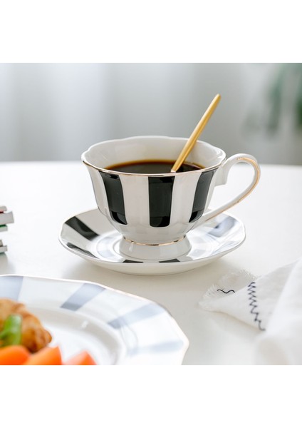 Çiçek Şekilli Seramik Kahve Kupa Ve Tabağı Öğleden Sonra Çay Bardağı Seti Süt Su Bardakları Drinkware Cafe Kupalar Tatlı Çiçeği Coffaf Takımları | Kahve Kupası Ve Tabak Setleri