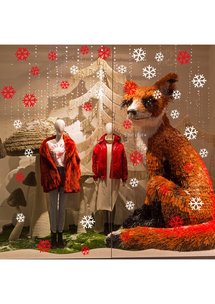 40 Adet Küçük Büyük Kırmızı Beyaz Kar Taneleri Yılbaşı Vitrin Sticker STK4120