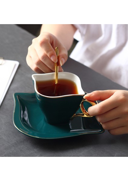 Lüks Avrupa Tarzı Kahve Fincanı Set Porselen Öğleden Sonra Çay Yeniden Kullanılabilir Eko Dostu Mate Kupası Seyahat Tazas Ev Ürünleri 50 | Teacup Tabak Setleri (Yurt Dışından) modelleri