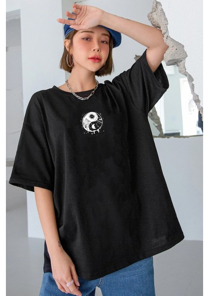Yingyang Baskılı Tshirt