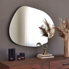 WWB Barcelona Collection Dayanıklı Pvc Çerçeveli Asimetrik Oval Yuvarlak Ayna – Modern, Dekoratif, Şık, Kaliteli - Salon, Yatak Odası ve Banyo Için Büyük Dairesel Duvar Aynası (55 x 75 x 3 Cm)