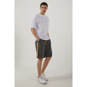 Erkek Basic Yanı Biye Detaylı Cepli  Şort