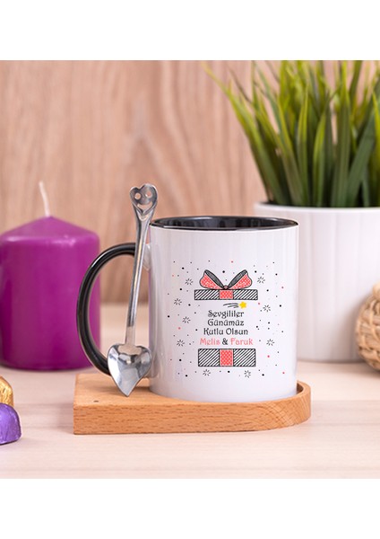 Kişiye Özel Sevgililer Günü Hediyesi Ahşap Altlıklı Kaşıklı Siyah Kupa Bardak