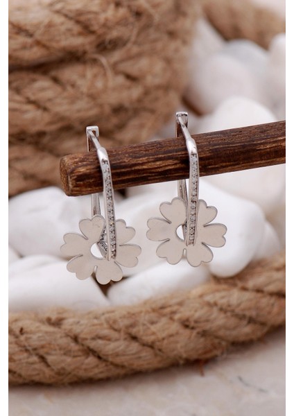 Çiçek Taşlı Rodyumlu Halka Gümüş Küpe 5738