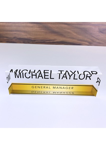 Açık Altın Şerit Akrilik Cam Dekor Üzerine Masalar Için Özel Isim Plakaları fiyatları