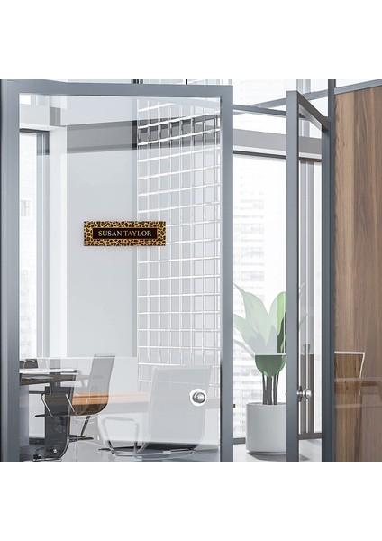 Kapılar Için Akrilik Cam Üzerine Siyah Leopar Tasarım Kapı Isim Plakası modelleri