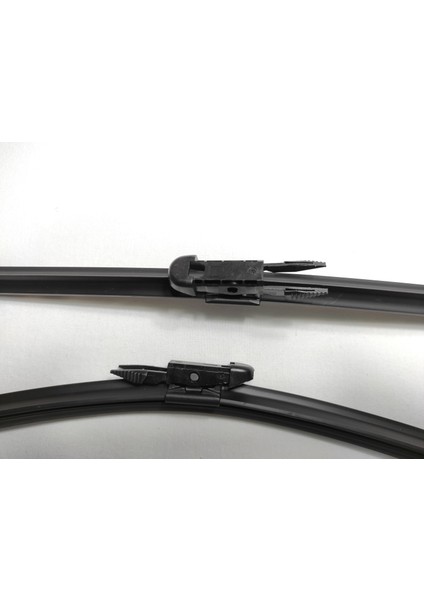 Ford Tourneo Courier Ön Cam Sileceği 2013 ve Sonrası Için 28"+15"(71+38CM)