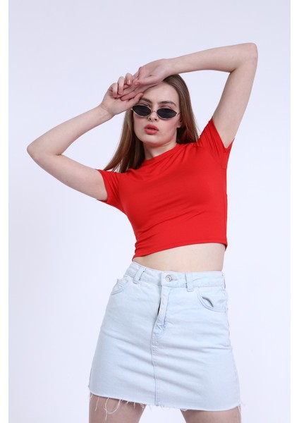 Kadın Kırmızı Bisiklet Yaka Basic Crop T-Shirt