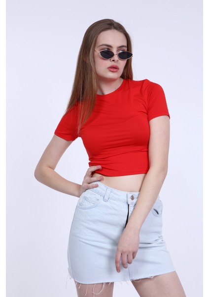Kadın Kırmızı Bisiklet Yaka Basic Crop T-Shirt