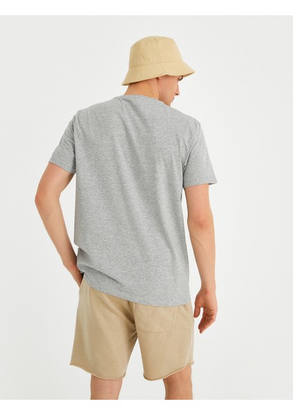 Erkek Köpek Baskılı Tişört fırsatları