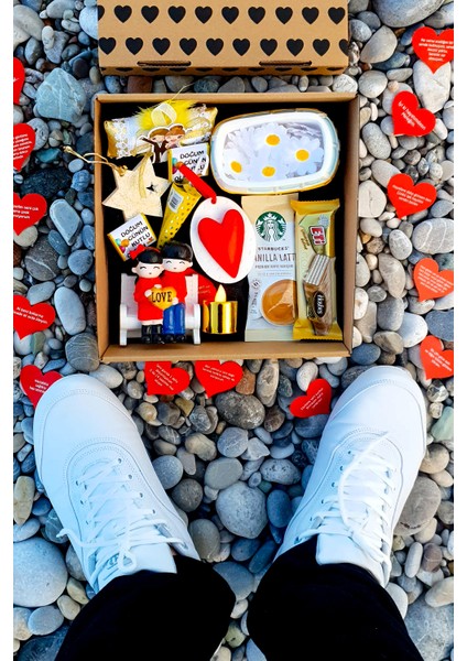 Gold Seven Sevgililere Özel Işıl Işıl Hediyelerle Dolu Harika Romantik Kutu Hediye Paketi 1STAR9BOX9