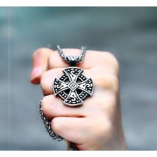 Viking Paslanmaz Çelik Iskandinav Kabartma Desen Haç Kolye