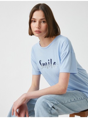 Koton 2SAK50083EK Yuvarlak Yaka Kısa Kollu Normal Kalıp Mavi Kadın T-Shirt