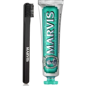 Classic Strong Mint Diş Macunu 85 Ml Ve Marvis Black Orta Sert Diş Fırçası