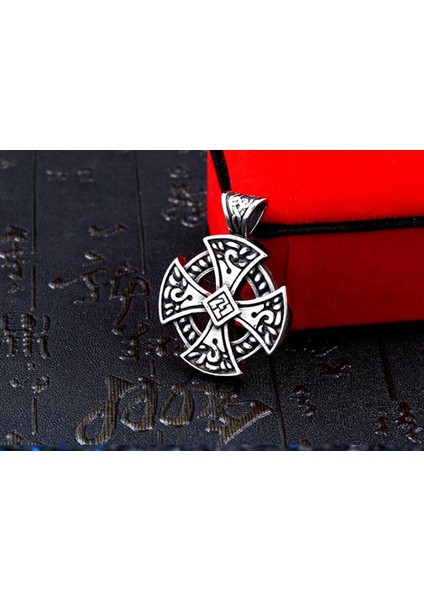 Paslanmaz Çelik Iskandinav Kabartma Desen Haç Kolye fırsatları