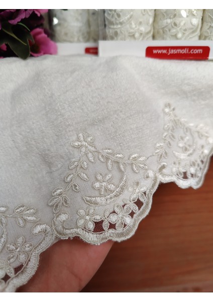 Kutulu 3'lü Çeyizlik Fransız Dantelli Mutfak Havlusu Kadife Dokuma (30×50 Cm) fiyatları