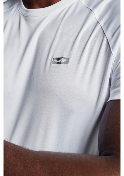 Beyaz Erkek Antrenman Kısa Kollu T-Shirt 22B-1025 fırsatları