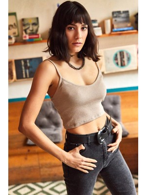 Kasheha Kadın Taş Askılı Likralı Örme Kaşkorse Crop Bluz - KSH00107