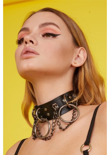 Kadın Halka ve Zincir Detaylı Geniş Şerit Deri Choker Boyun Aksesuar Siyah fiyatları