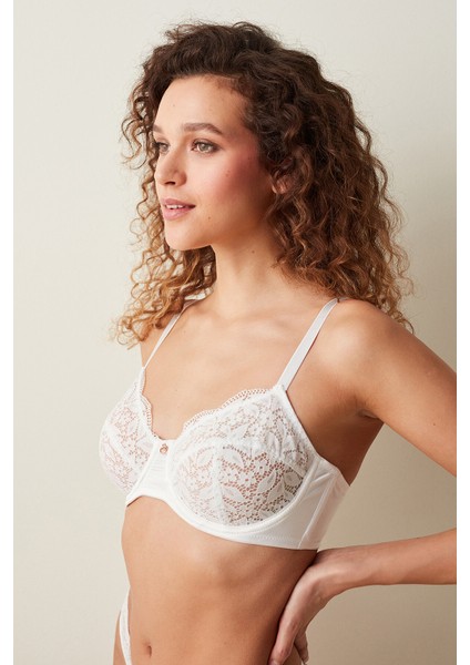 Ekru Curvy Satin Sütyen modelleri