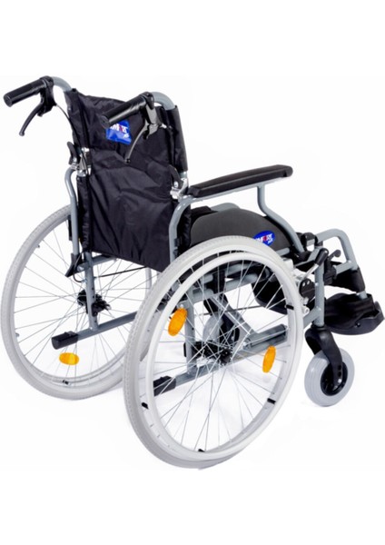 Grey Hafif Alüminyum Refakatçı Frenli Özellikli Tekerlekli Sandalye DM-317 modelleri