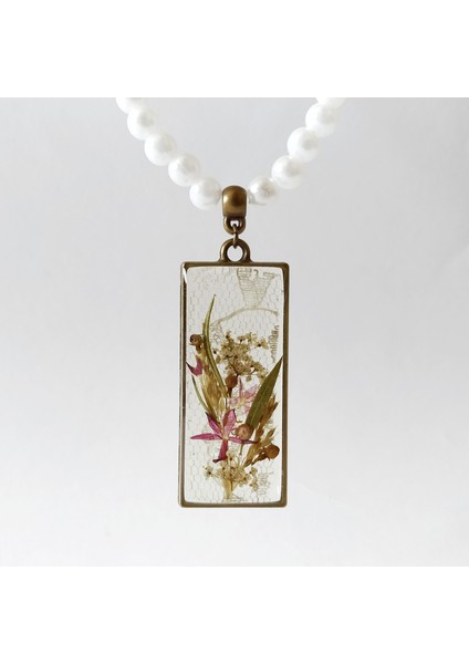 El Yapımı Özel Tasarım Reçine Kadın Kolye