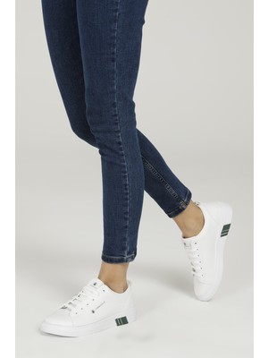 Lumberjack Kadın Sneaker Ayakkabı Termo Tabanlı Konforlu Beyaz Cilt Tasarımı