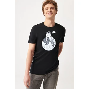 Flag Astronot Baskılı Tshirt