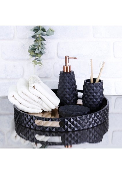 Piramit Yuvarlak Tepsi Siyah fırsatları