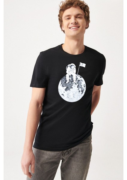Flag Astronot Baskılı Tshirt