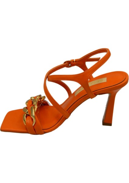 Kadın Bileği Saran Kırışık Cilt Sandalet modelleri