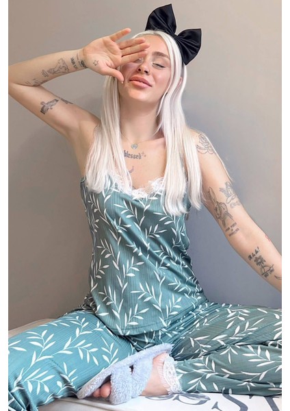 Yeşil Zeytin Dalı Dantelli Ip Askılı Örme Kadın Pijama Takımı