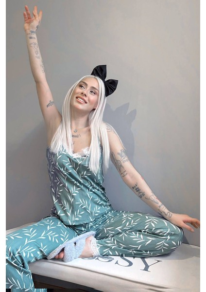 Yeşil Zeytin Dalı Dantelli Ip Askılı Örme Kadın Pijama Takımı modelleri