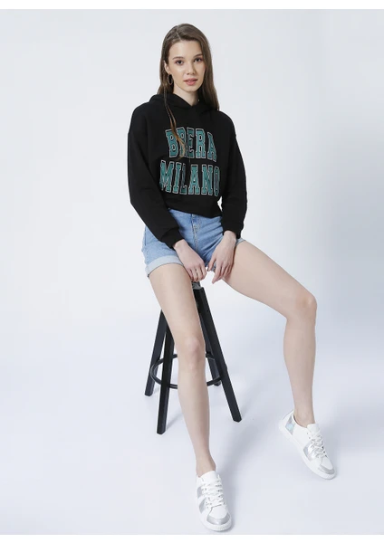 Kapüşonlu Crop Baskılı Siyah Kadın Sweatshirt - FIONA