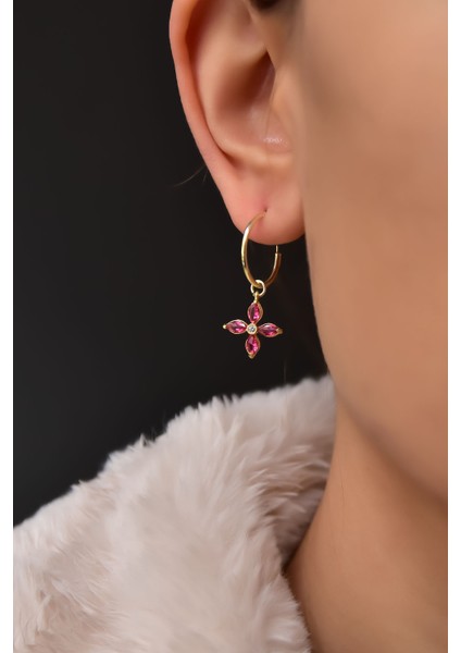 925 Ayar Gümüş Gold Kaplama Pembe Zirkon Taşlı Plumeria Halka Küpe modelleri