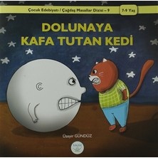Dolunaya Kafa Tutan Kedi