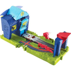 Hot Wheels Şehirde Yaratık Macerası Oyun Seti Serisi FNB05-FNB08