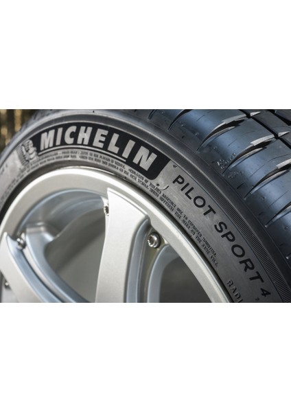 235/60 R18 103V Pilot Sport 4 SUV Yaz Lastiği ( Üretim Yılı: 2023 )