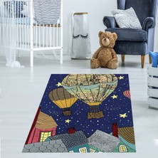 Bona Fortuna Uçan Balon Desenli Yıldızlı Dijital Baskı Yıkanabilir Kaymaz Taban Bebek ve Çocuk Odası Halısı