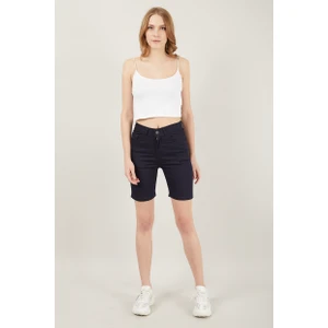 Kadın Cepli Slim Fit Şort