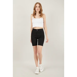 Kadın Cepli Slim Fit Şort