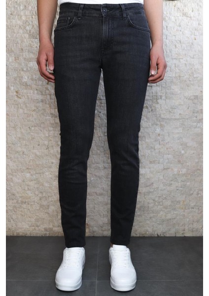 Erkek Siyah Taşlamalı Slim Fit Jean Pantolon HLTHE1947